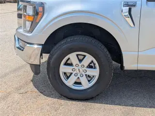 Ford F-150 2023 4x4 XLT 4dr SuperCrew 5.5 ft. SB
