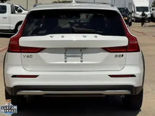 Volvo V60 Cross Country 2025 AWD B5 Plus 4dr Wagon