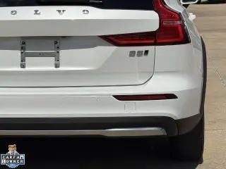 Volvo V60 Cross Country 2025 AWD B5 Plus 4dr Wagon