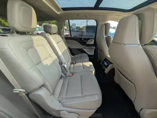 Lincoln Aviator 2021 AWD Reserve 4dr SUV