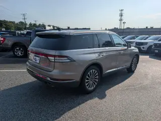 Lincoln Aviator 2021 AWD Reserve 4dr SUV