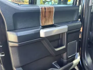 Ford F-150 2018 4x4 Lariat 4dr SuperCrew 5.5 ft. SB