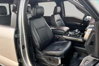 Ford F-150 2023 4x4 Lariat 4dr SuperCrew 5.5 ft. SB