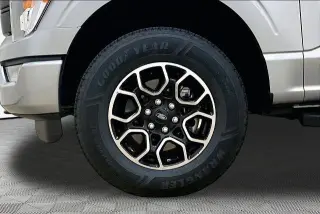 Ford F-150 2023 4x4 Lariat 4dr SuperCrew 5.5 ft. SB