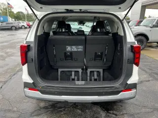 Kia Carnival 2025 LXS 4dr Mini-Van