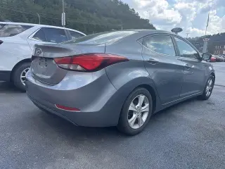 Hyundai ELANTRA 2016 Edición Valor 4dr Sedán 6A