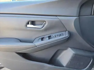 Nissan Sentra 2023 SV 4dr Sedán