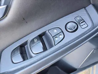 Nissan Sentra 2023 SV 4dr Sedán