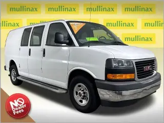 Furgón de carga GMC Savana 2017 2500 3 puertas