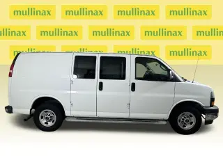 Furgón de carga GMC Savana 2017 2500 3 puertas