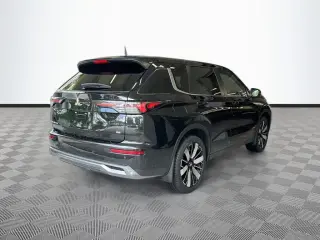 Mitsubishi Outlander 2025 SE 4dr SUV