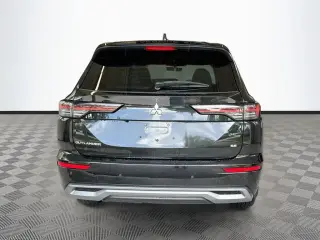Mitsubishi Outlander 2025 SE 4dr SUV