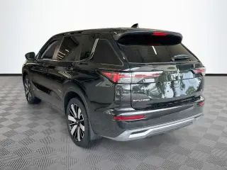 Mitsubishi Outlander 2025 SE 4dr SUV