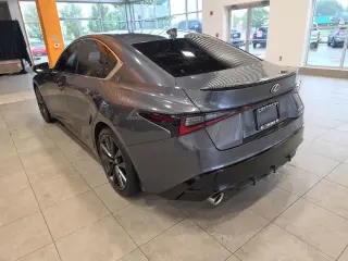Lexus IS 350 2023 AWD F SPORT 4dr Sedán