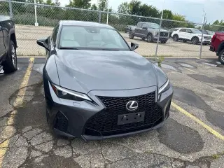 Lexus IS 350 2023 AWD F SPORT 4dr Sedán