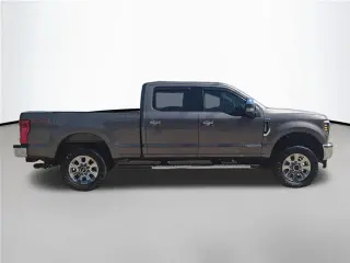 Ford F-250 Super Duty 2018 4x4 Lariat 4dr Crew Cab 8 ft. LB Pickup