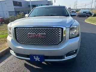 GMC Yukon XL 2017 4x4 Denali 4dr SUV