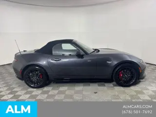 Mazda MX-5 Miata 2017 Club 2dr Convertible 6A