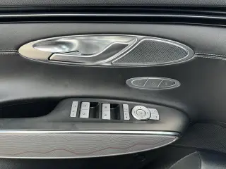 Genesis GV70 2022 AWD 2.5T Standard 4dr SUV
