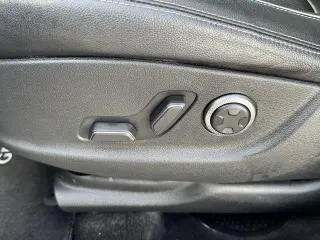 Genesis GV70 2022 AWD 2.5T Standard 4dr SUV