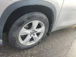 Toyota Highlander 2023 LE 4dr SUV