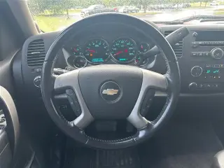 Chevrolet Silverado 2500HD 2010 4x4 LT 4dr Crew Cab SB