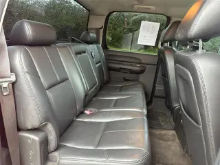 Chevrolet Silverado 2500HD 2010 4x4 LT 4dr Crew Cab SB