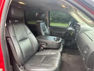 Chevrolet Silverado 2500HD 2010 4x4 LT 4dr Crew Cab SB