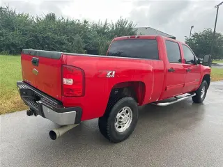 Chevrolet Silverado 2500HD 2010 4x4 LT 4dr Crew Cab SB
