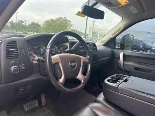Chevrolet Silverado 2500HD 2010 4x4 LT 4dr Crew Cab SB