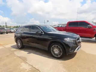 Mercedes-Benz GLC 2025 GLC 300 4 SUV