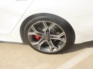 Kia Stinger 2019 GT 4dr Sedán