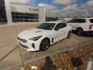 Kia Stinger 2019 GT 4dr Sedán