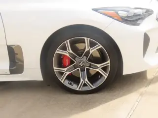 Kia Stinger 2019 GT 4dr Sedán