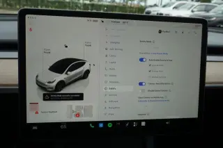 Tesla Model Y 2025 Rango Largo 4 puertas Crossover