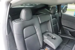 Tesla Model Y 2025 Rango Largo 4 puertas Crossover