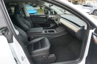 Tesla Model Y 2025 Rango Largo 4 puertas Crossover