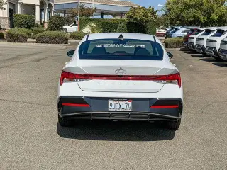 Hyundai ELANTRA 2025 SEL Convenience Sedán 4 puertas