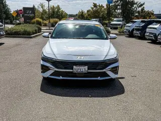 Hyundai ELANTRA 2025 SEL Convenience Sedán 4 puertas