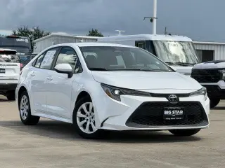 Toyota Corolla 2025 LE 4dr Sedán