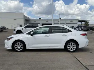 Toyota Corolla 2025 LE 4dr Sedán