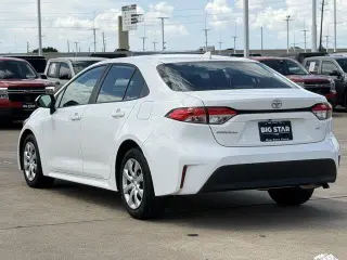 Toyota Corolla 2025 LE 4dr Sedán