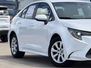 Toyota Corolla 2025 LE 4dr Sedán