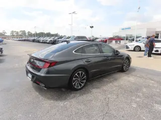 Hyundai SONATA 2022 Limited 4dr Sedán