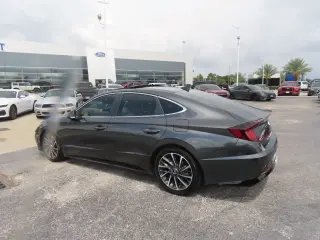 Hyundai SONATA 2022 Limited 4dr Sedán