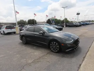 Hyundai SONATA 2022 Limited 4dr Sedán