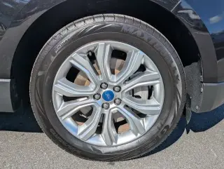 Ford Edge 2022 AWD Titanium 4dr Crossover