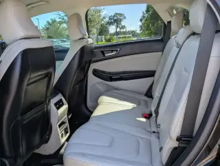 Ford Edge 2022 AWD Titanium 4dr Crossover