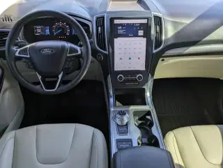 Ford Edge 2022 AWD Titanium 4dr Crossover