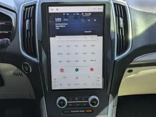 Ford Edge 2022 AWD Titanium 4dr Crossover
